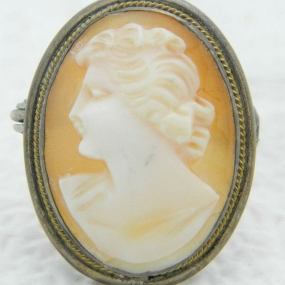 Vintage Jewelry - Vintage 800 Silver Marked Art Deco Shell Cameo